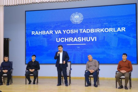 RAHBAR VA YOSH TADBIRKORLAR UCHRASHUVI